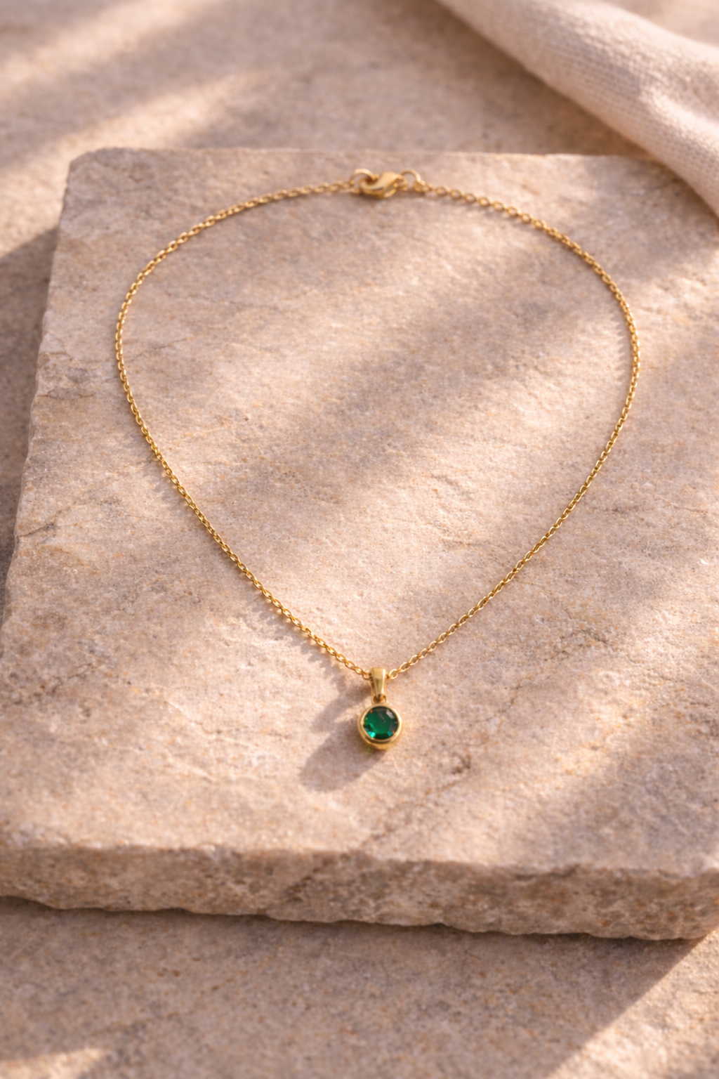Collana pietra Verde Bosco - Luce Essenziale