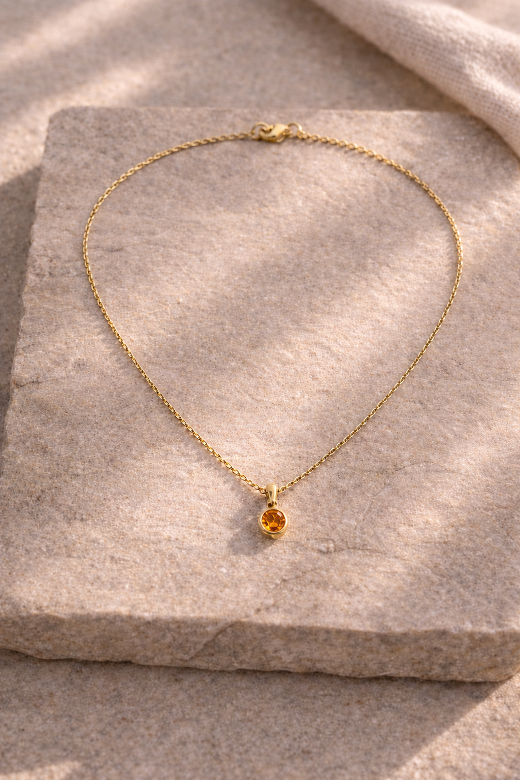 Collana pietra Ambra Calda - Luce Essenziale